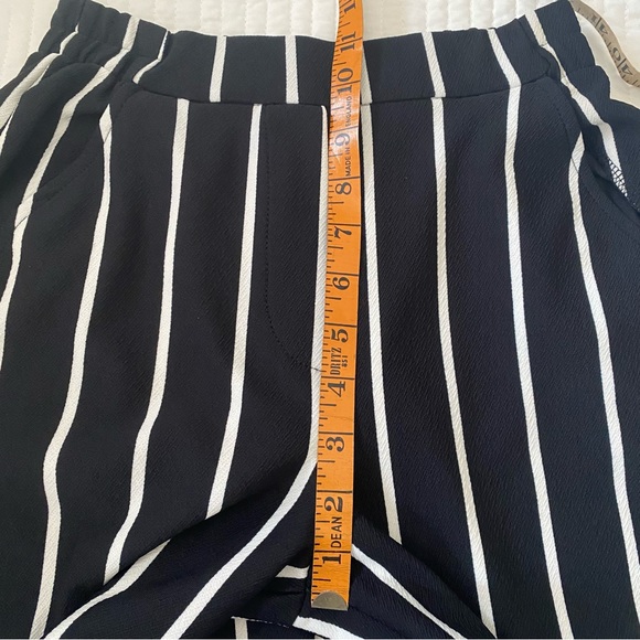 Bershka Black and White Striped Wide Leg Pants - Picture 8 of 10